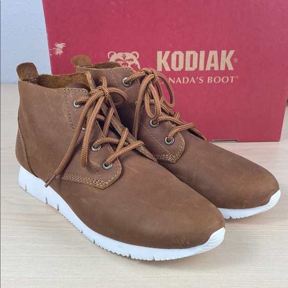 NIB Kodiak Crafted Chukka in Peanut Leather Lacee up Boot Size 9 - Picture 1 of 6